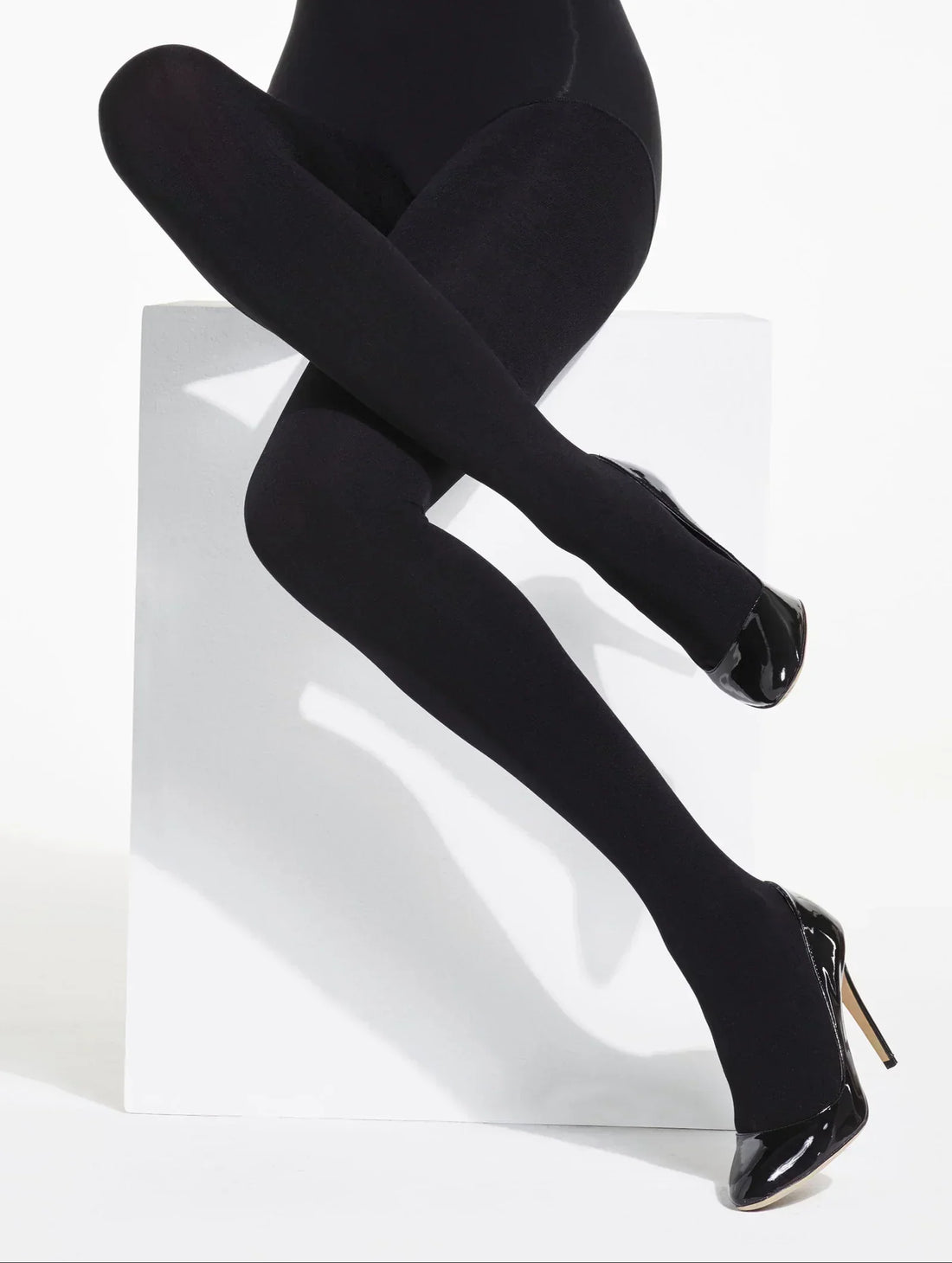 Warm Winter Tights: Stay Warm, Cosy & Stylish All Season